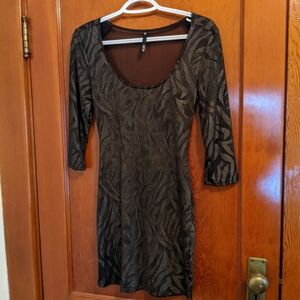 Love Culture Black and Gold Long Sleeve Dress With Mesh Back